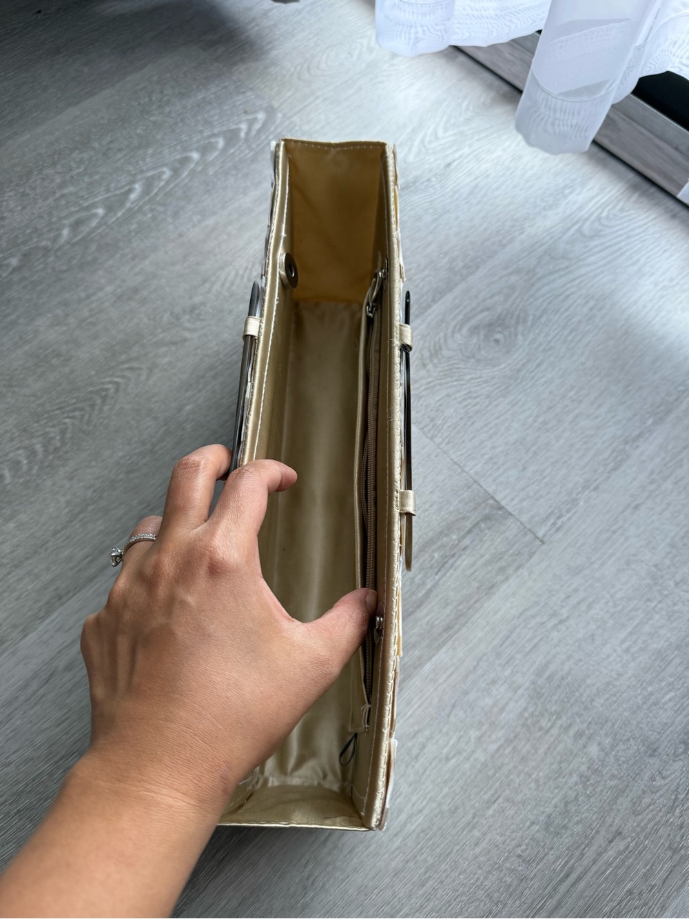Pearlescent Mosaic Clutch Handbag with Dark Brown Accent Handle - Picture 3 of 4